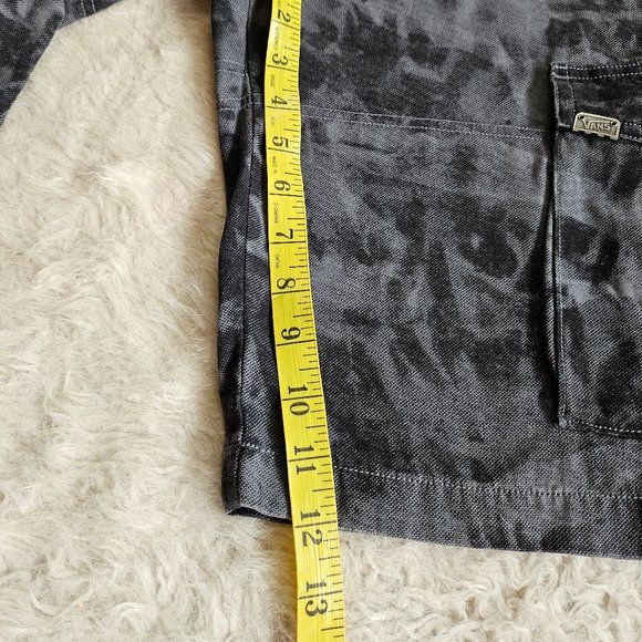 VANS Men's Black Thai Dye Cargo Shorts Size 28 - Picture 6 of 9